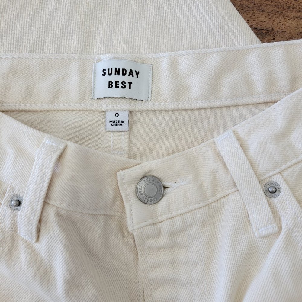 Aritzia Sunday Best white jeans - Picture 5 of 9